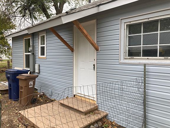 2nd image of 1212 N South Riverton Ave