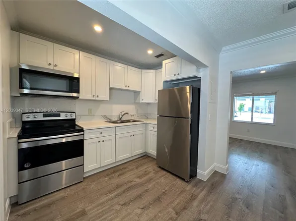 1737 Liberty St #10, Hollywood, FL 33020