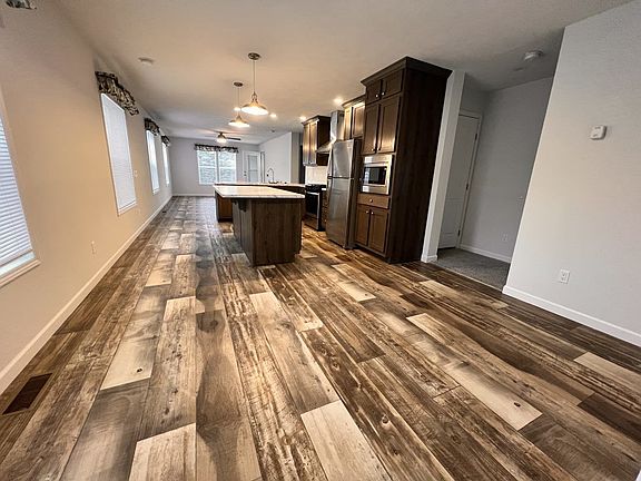 3rd image of 14546 Mercury Dr #720