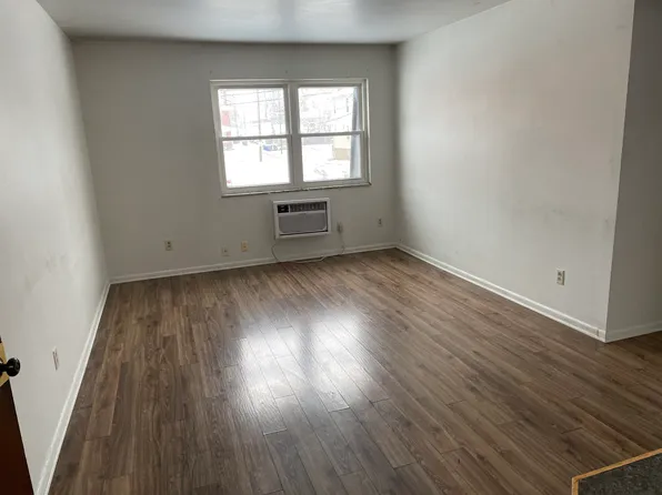 340 E 19th Ave APT K, Columbus, OH 43201