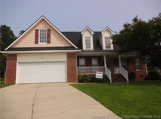 1021 Foxhound Ct, Fayetteville, NC 28314