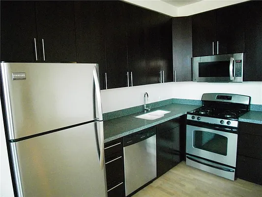 Rented by R New York | media 5