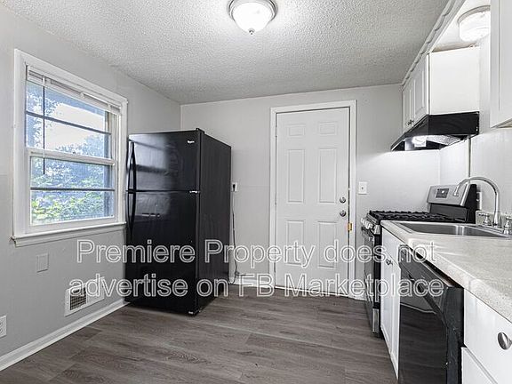 4th image of 2503 S Vermont Ave