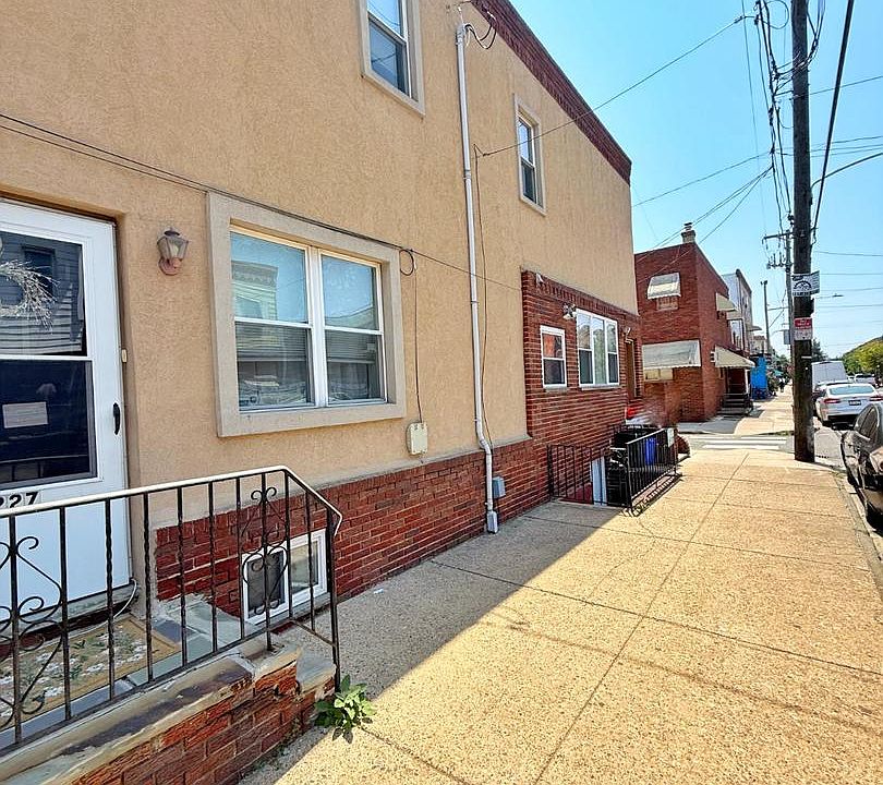 1st image of 955 Daly St