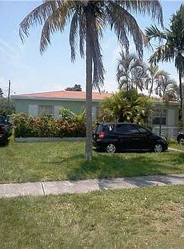 2nd image of 1290 NE 143rd St