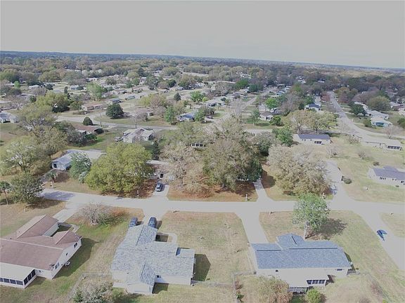 4th image of 10744 SW 62nd Ter
