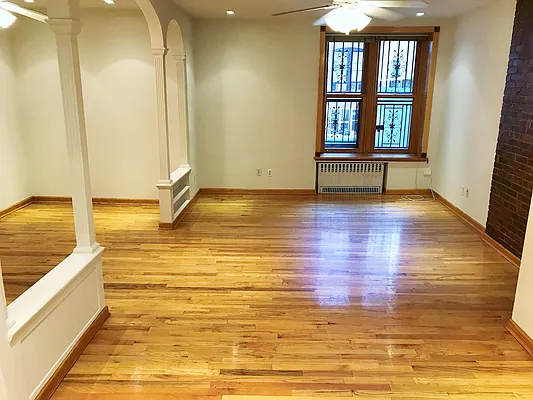 Rented by Joe Gotham LTD | media 21