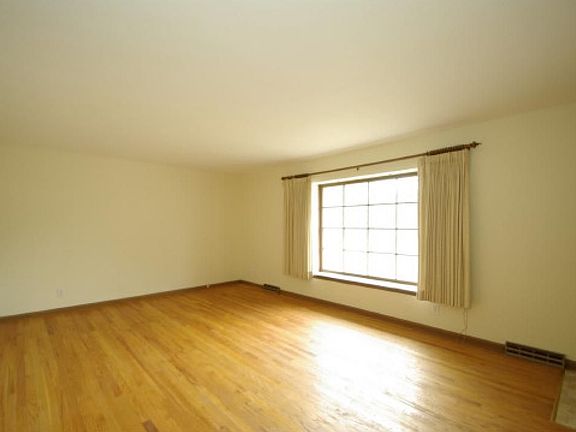 3rd image of 4640 Pembrooke Pl