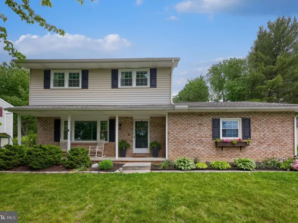 1019 Devonshire Rd, Lancaster, PA 17601