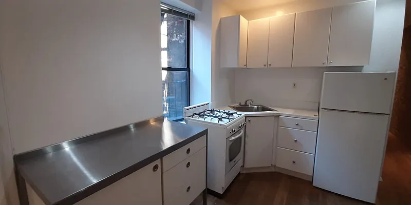 Rented by Krieger Real Estate LLC | media 16