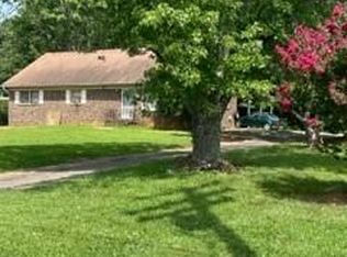 3005 Springs Rd NE, Hickory, NC 28601