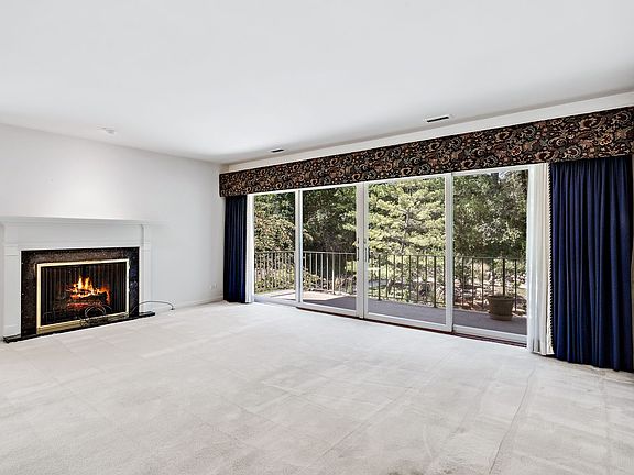 3rd image of 3 Oak Brook Club Dr APT E204