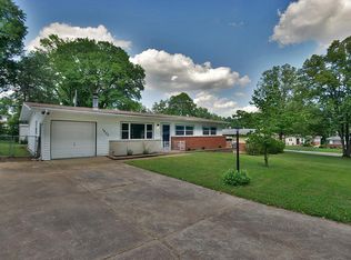 1237 Visitation Dr, Saint Louis, MO