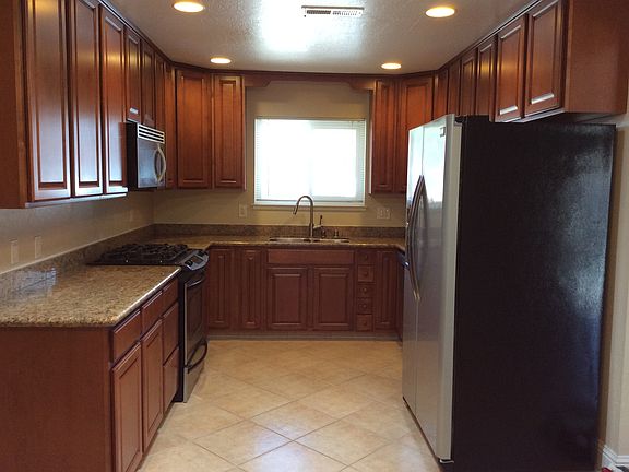 3rd image of 6185 Rockrose Dr