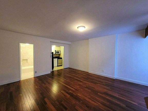 2nd image of 312 W 87th St #2DD