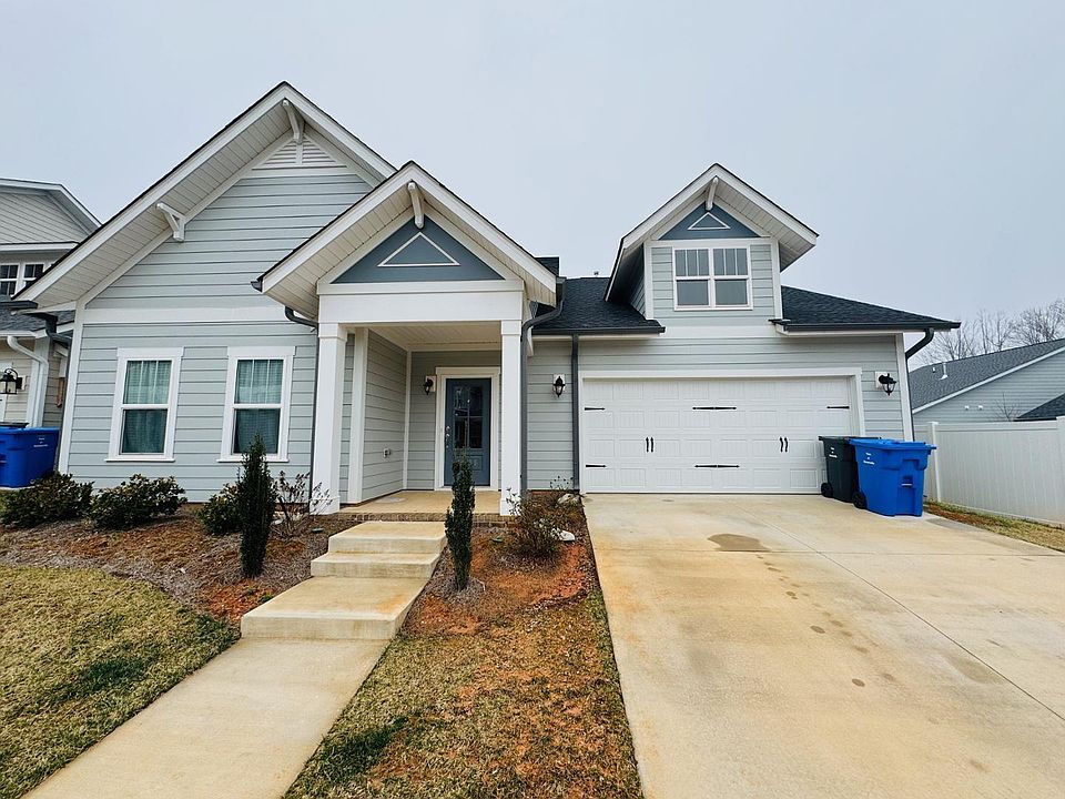 1st image of 1725 Eastover Dr
