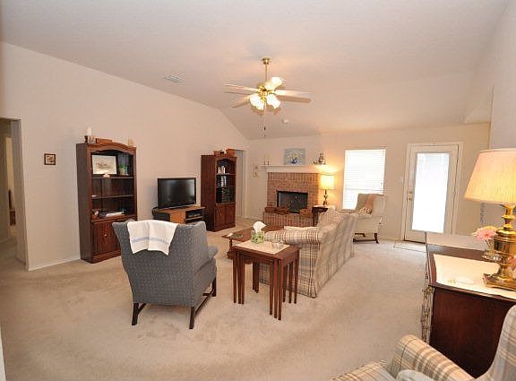 3rd image of 1758 Jacobs Ct