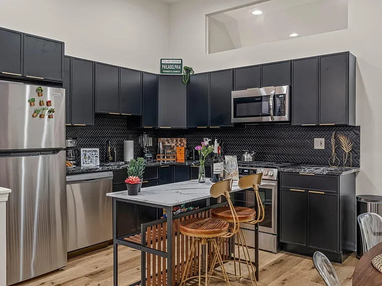 354 N Front St #1 — Photo 8