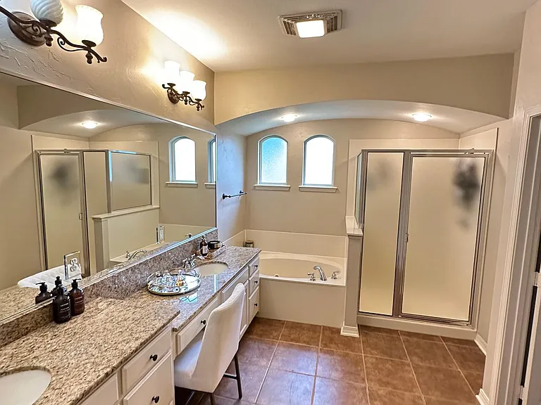 200 Grey Eagle Dr — Photo 19