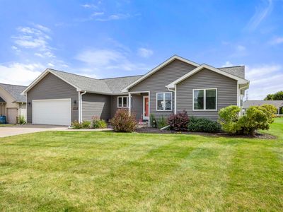 N1730 Hot Springs Ct, Greenville, WI, 54942