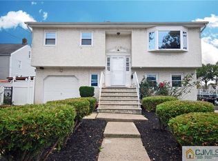 11 Howard St, Hopelawn, NJ 08861