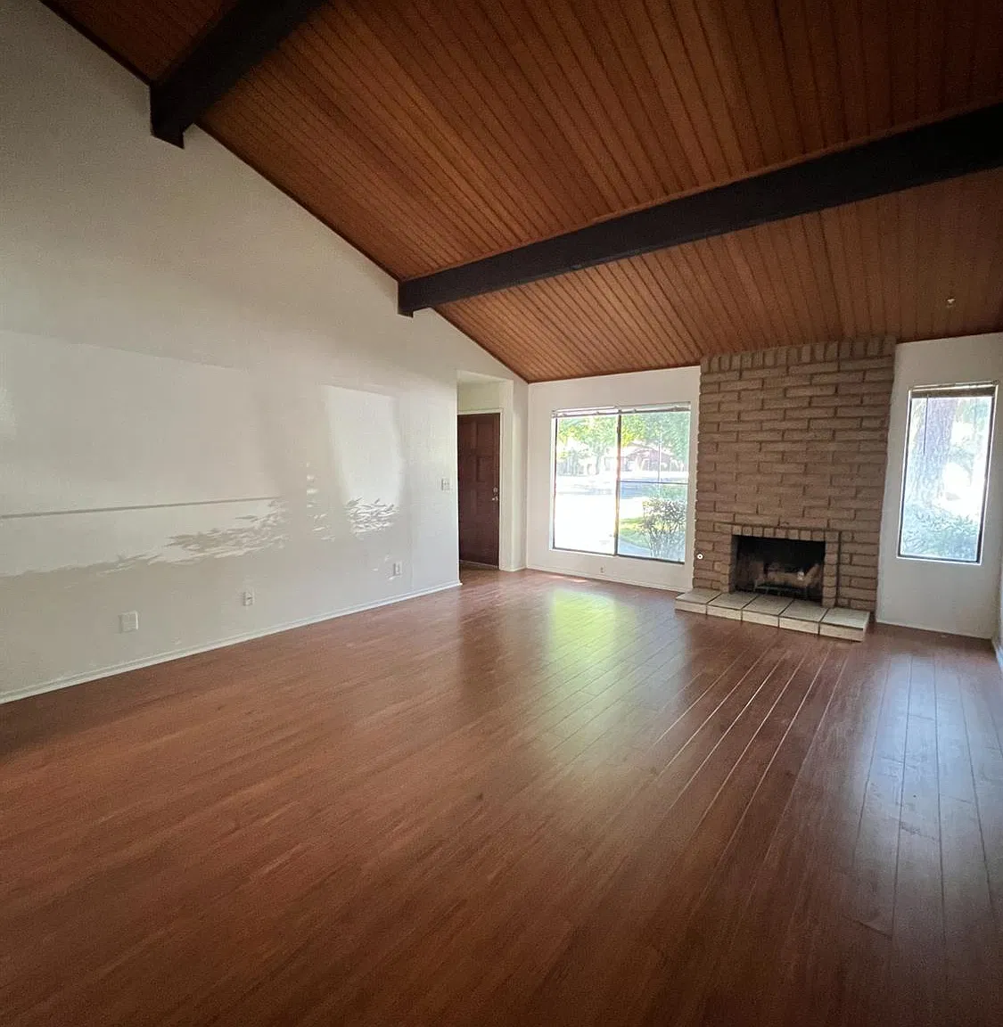 2 bed, 1416 sqft, $1,600 — Photo 4