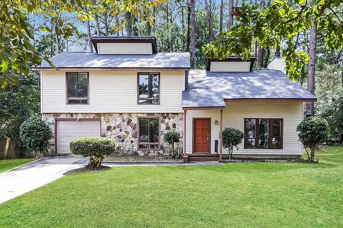 1st image of 6740 Creekmoor Ln
