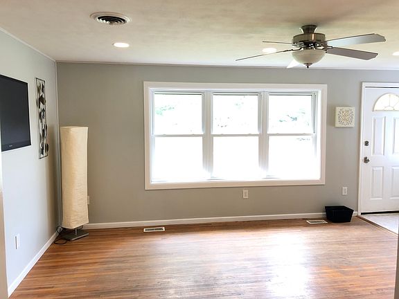 5th image of 505 W Hortense Dr