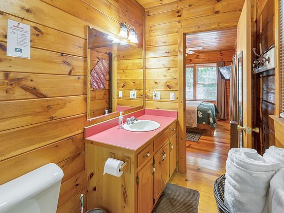 3rd image of 9 Briar Creek Rd