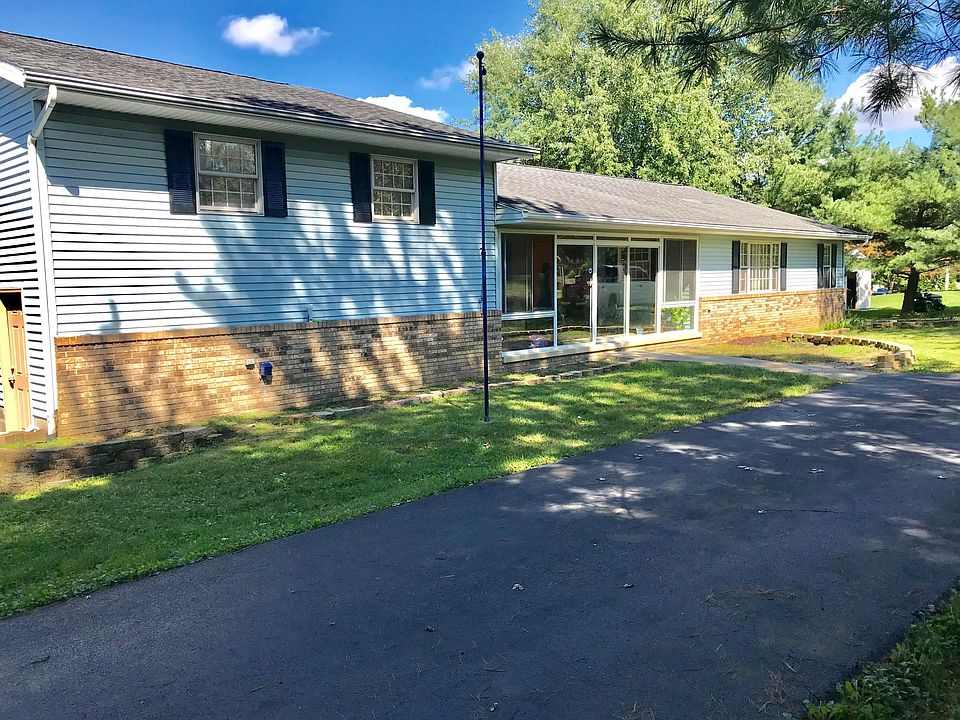 1st image of 60 Hiawatha Trl