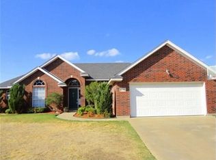 5607 Chinaberry Dr, Wichita Falls, TX 76310