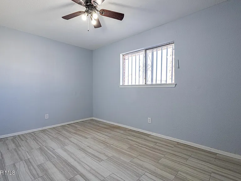 10733 Tourmaline St — Photo 23