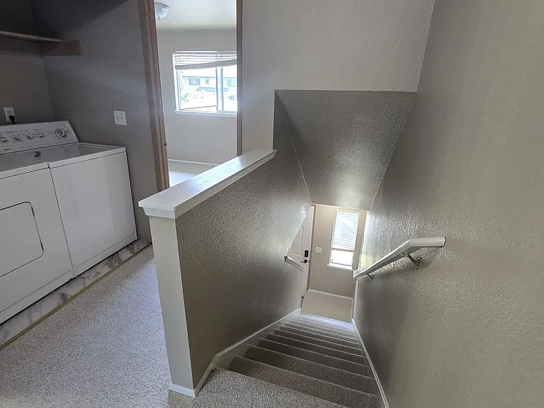 15723 Admiralty Way — Photo 10