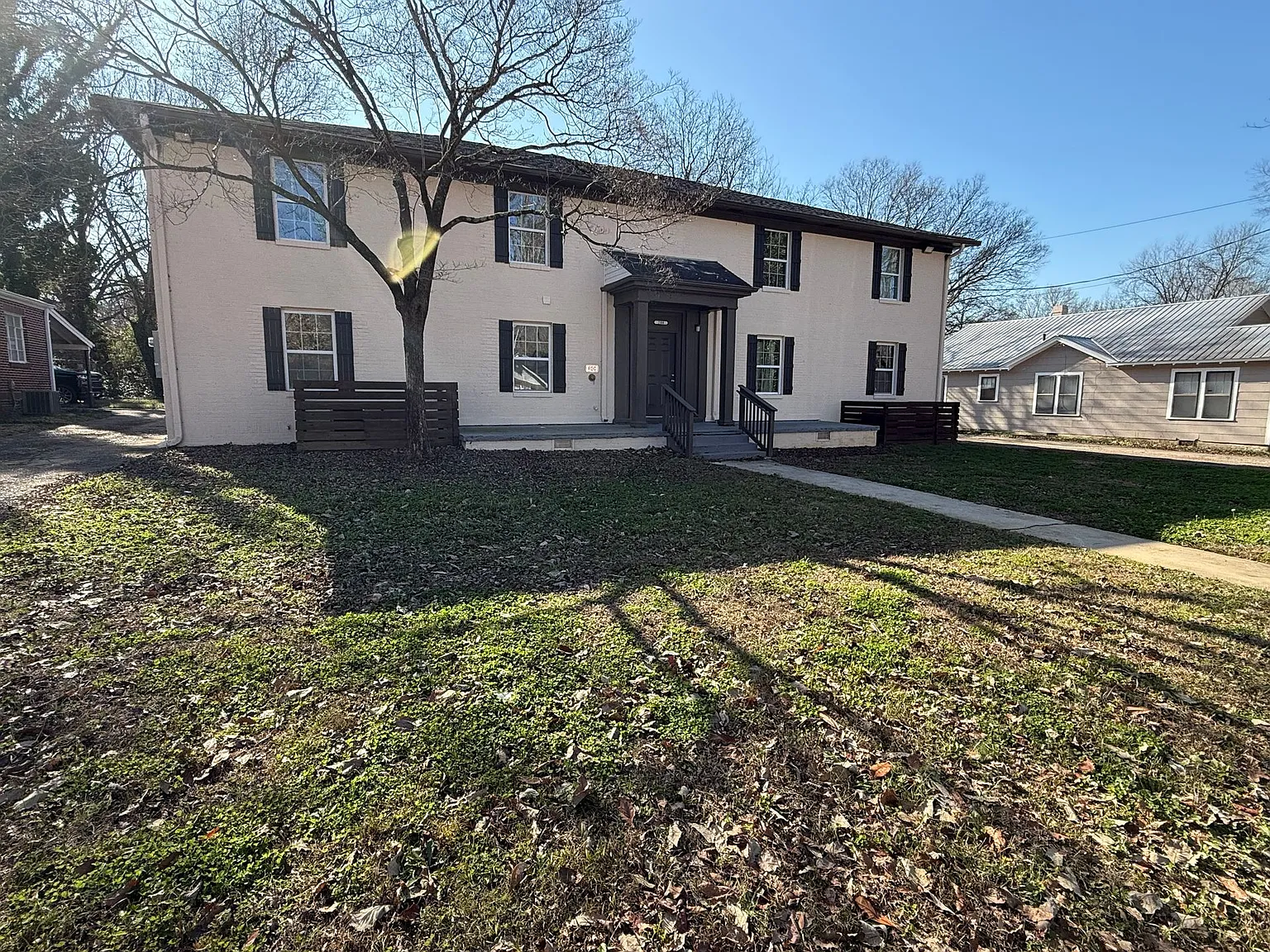 Updated 2BR/2BA Apartment with Bonus Room in Scottsboro — Photo 2