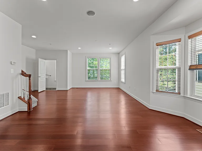 10579 Old Ellicott Cir — Photo 12