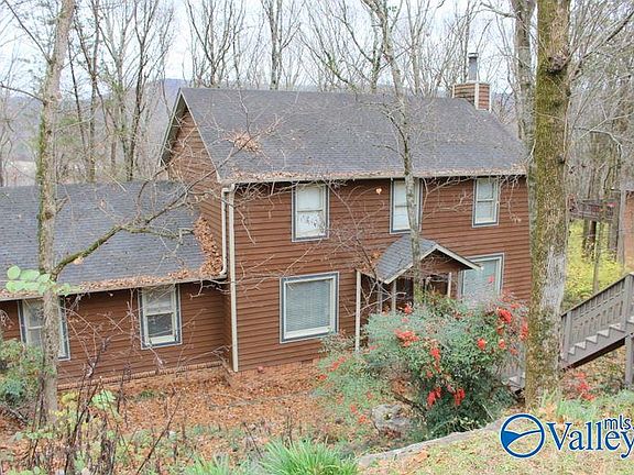 2nd image of 10009 Bayreuth Dr SE