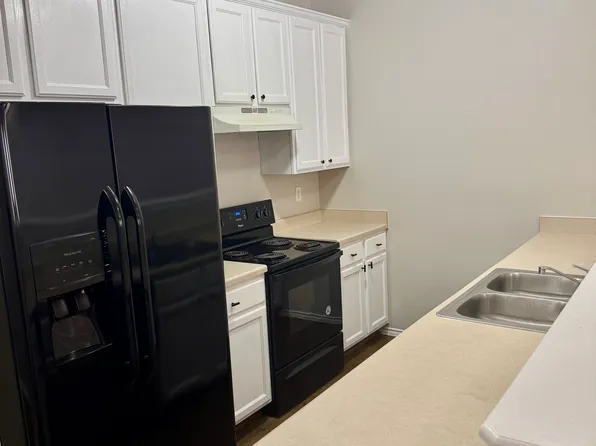10706 Mathom Lndg, Universal City, TX 78148