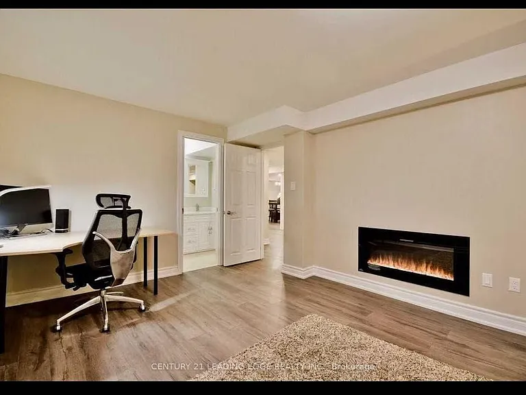 129 Bernard Ave #BASEMENT — Photo 8