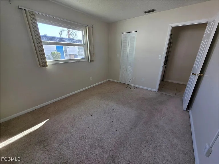 46 Hamlin Ct — Photo 10