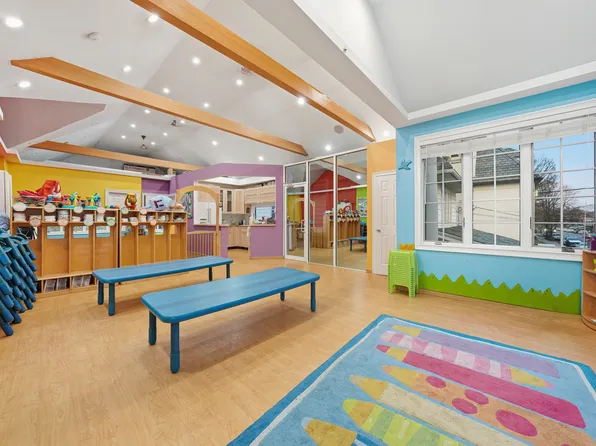 2115 Quentin Road image 19 of 25