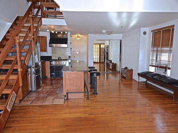 4th image of 240-242 W 23rd St