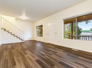 5007 9th Ave NE, Seattle, WA 98105