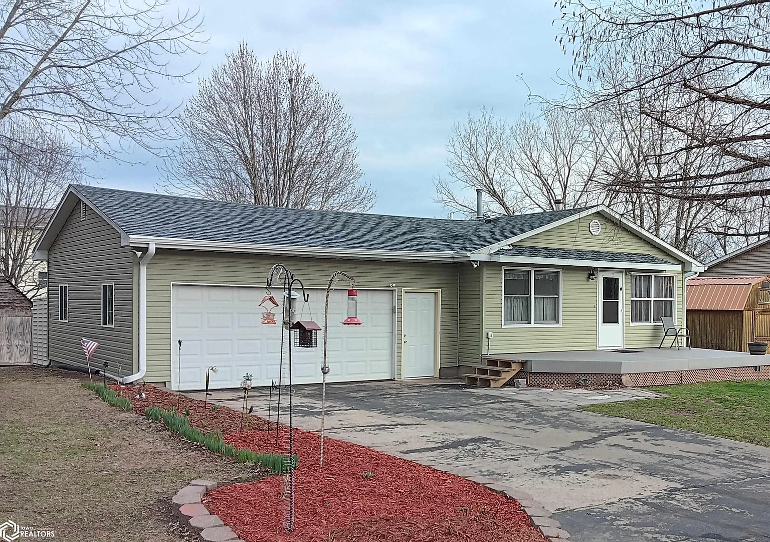1505 Southview Cir photo 1