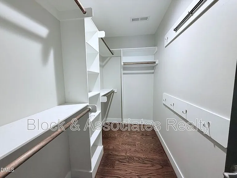 1023 Brighton Rd — Photo 13