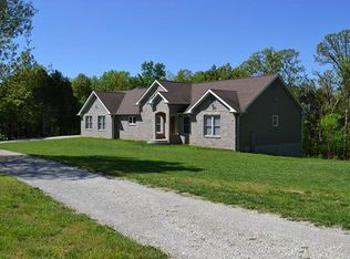 5465 Woodhaven Dr, Catawissa, MO 63015