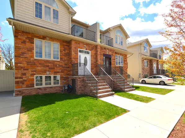 4621 Lockner Dr #6, Urbandale, IA 50322