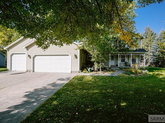 2nd image of 3340 Nathan Dr