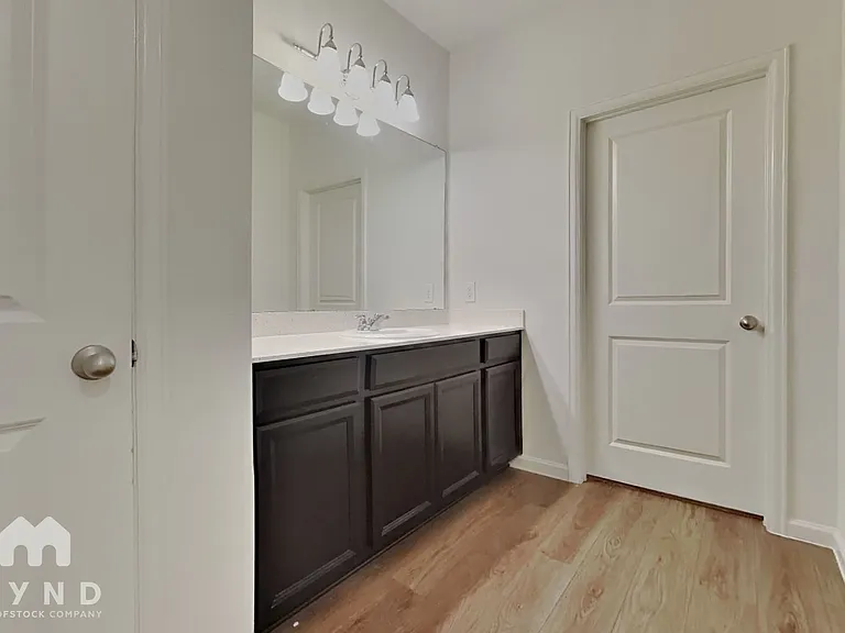 10068 Pappas Dr — Photo 10
