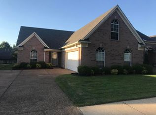 1026 Warwick Pl, Southaven, MS 38671