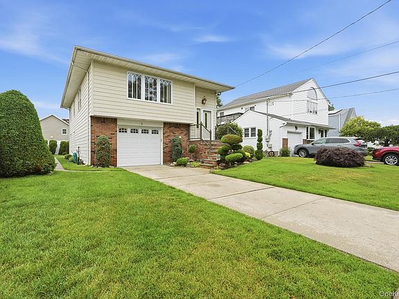 2nd image of 6 N Park Drive